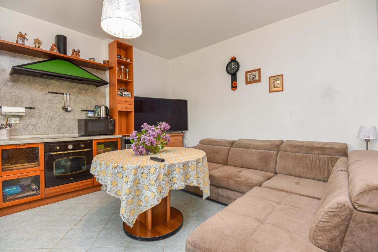 Medziotoju Apartment In Old City Palanga Eksteriør bilde